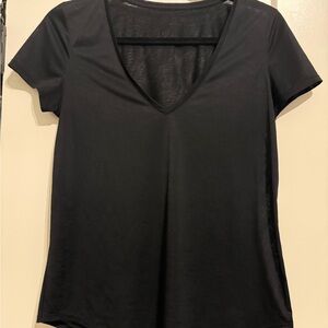 Lululemon Classic Black V-Neck Women's Top - Silky Material Very Thin Size 4